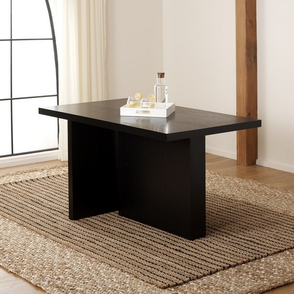 Assana Dining Table/Black