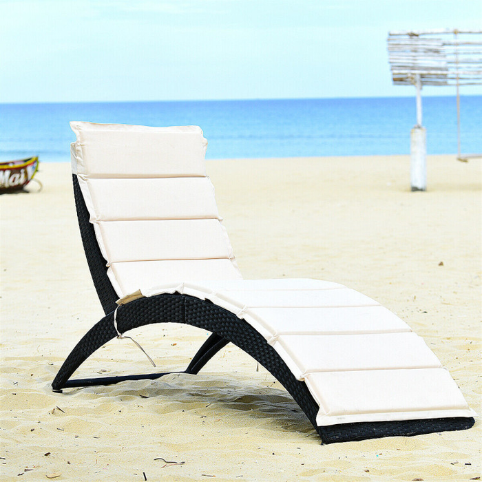 Folding Patio Rattan Portable Lounge Chair Chaise with Cushion/Beige